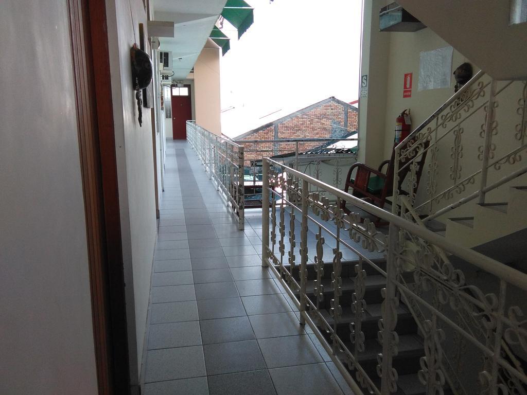 Hostal El Colibri 伊基托斯 外观 照片