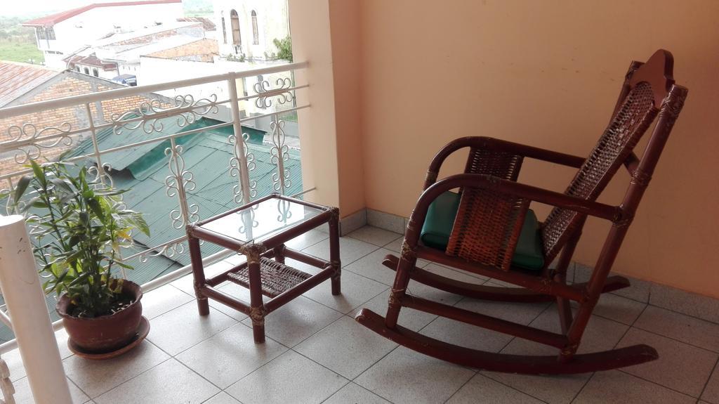 Hostal El Colibri 伊基托斯 外观 照片