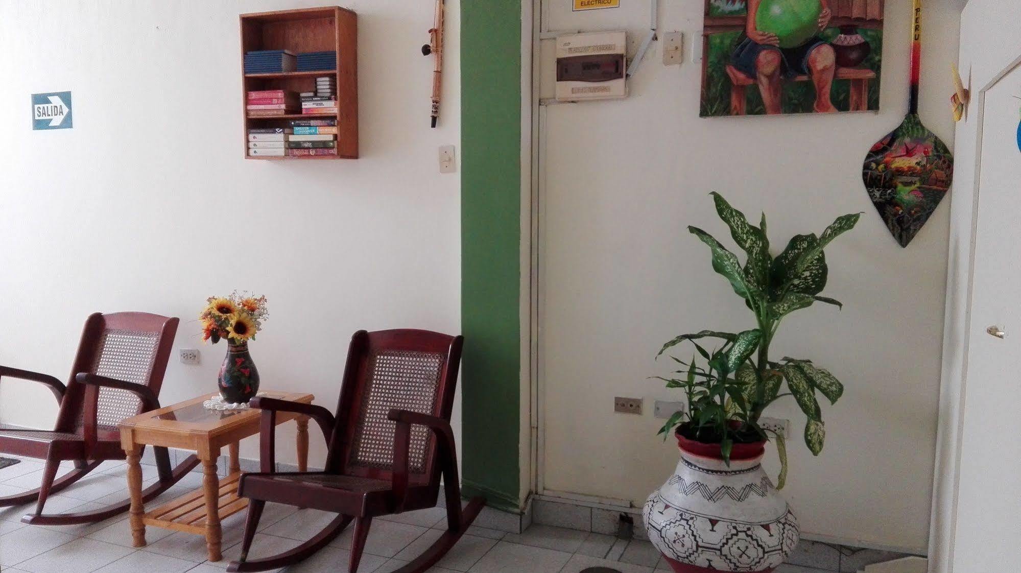Hostal El Colibri 伊基托斯 外观 照片
