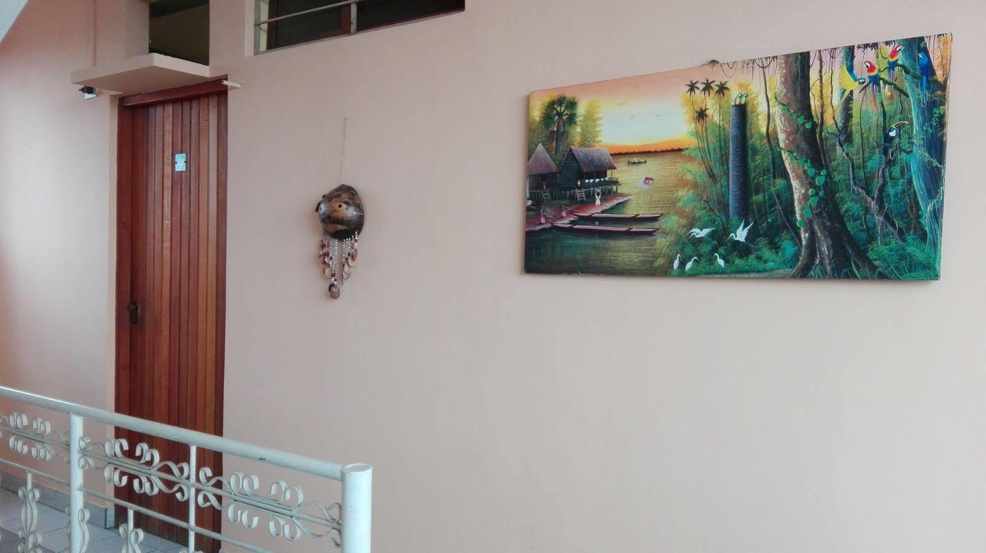 Hostal El Colibri 伊基托斯 外观 照片